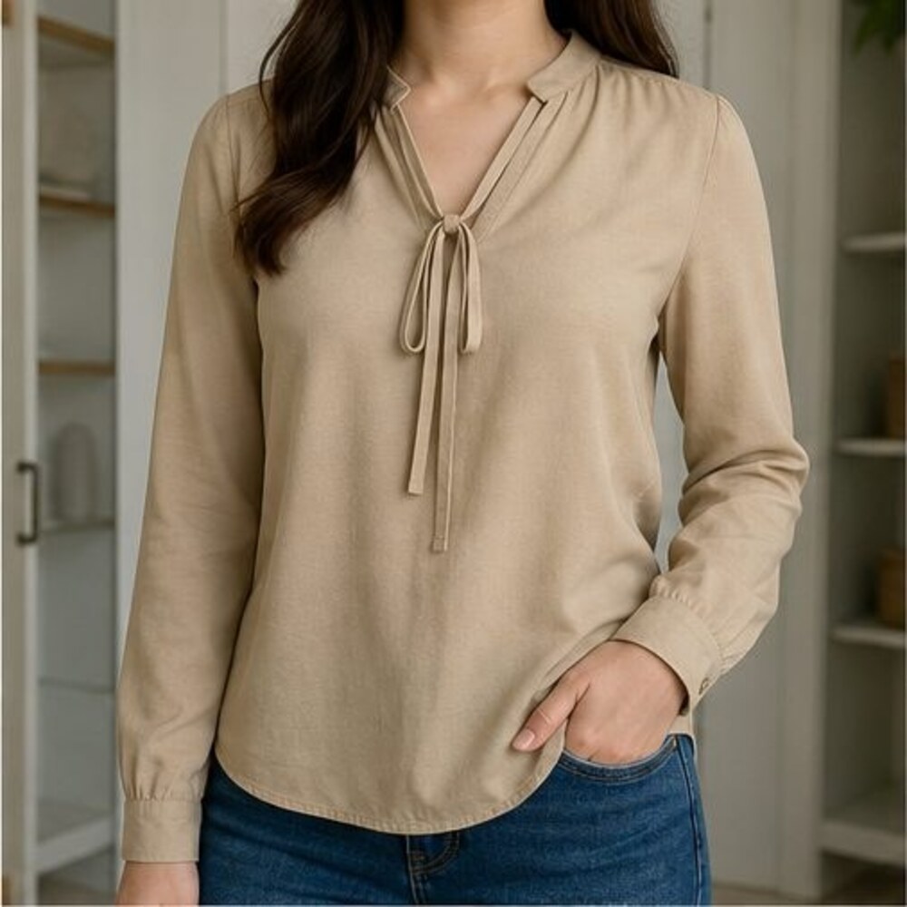 Sand Peplum Top - Picture 2 of 6